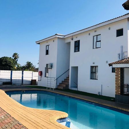 Jnc Lodge Richardsbaai Buitenkant foto