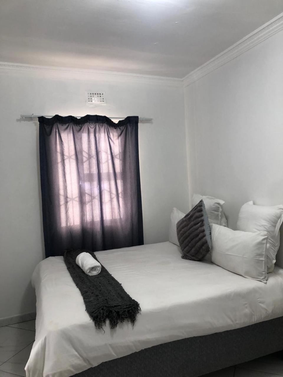 Jnc Lodge Richardsbaai Buitenkant foto